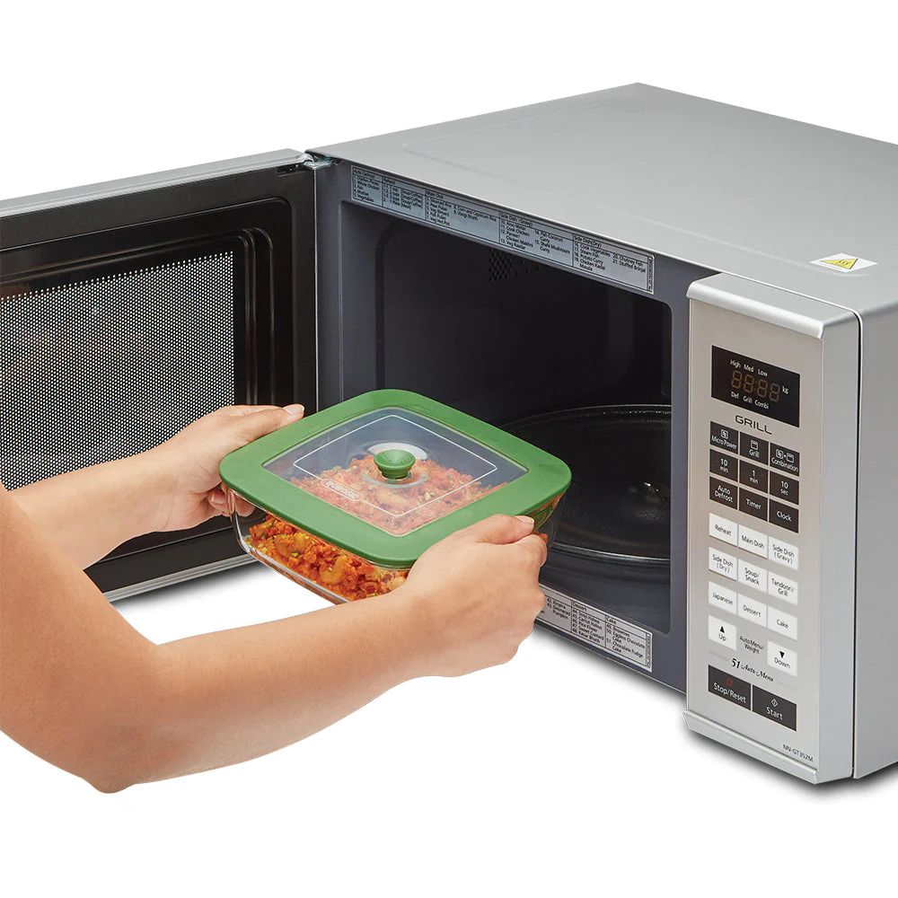 Borosil Square Dish with Green Lid | Microwave & Oven Safe | Transparent | 1 Pc